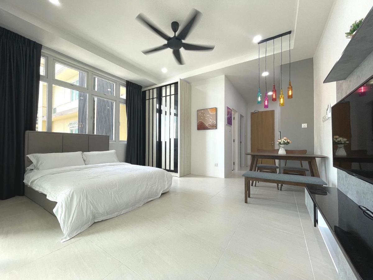 Cozzzy Hut @ Riverine Diamond Kuching Ngoại thất bức ảnh