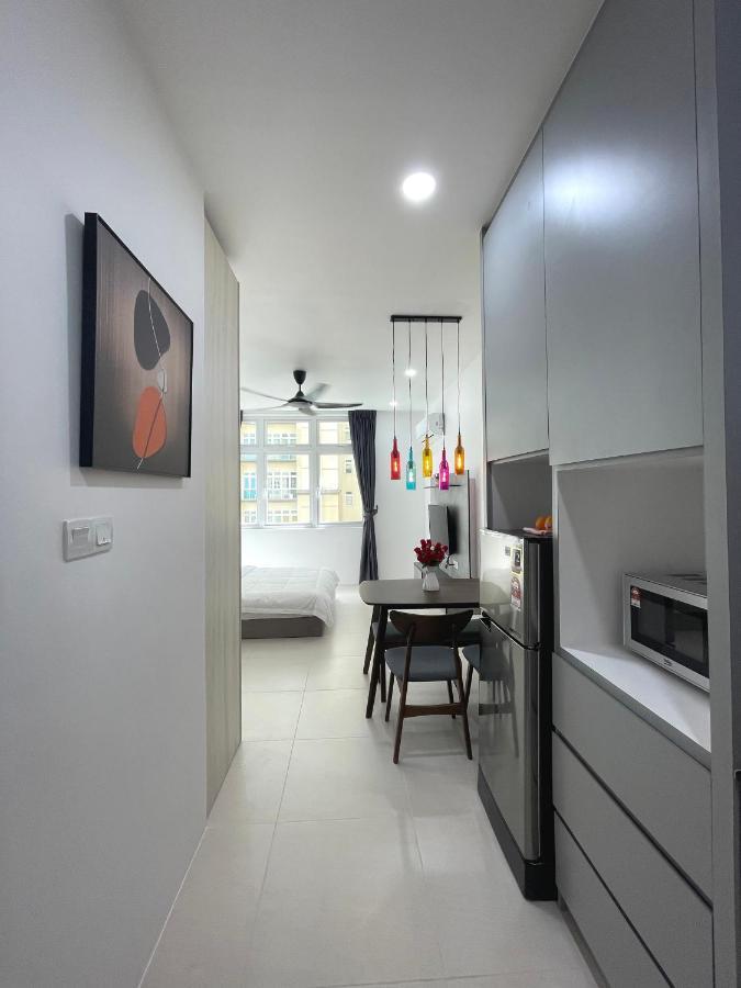 Cozzzy Hut @ Riverine Diamond Kuching Ngoại thất bức ảnh