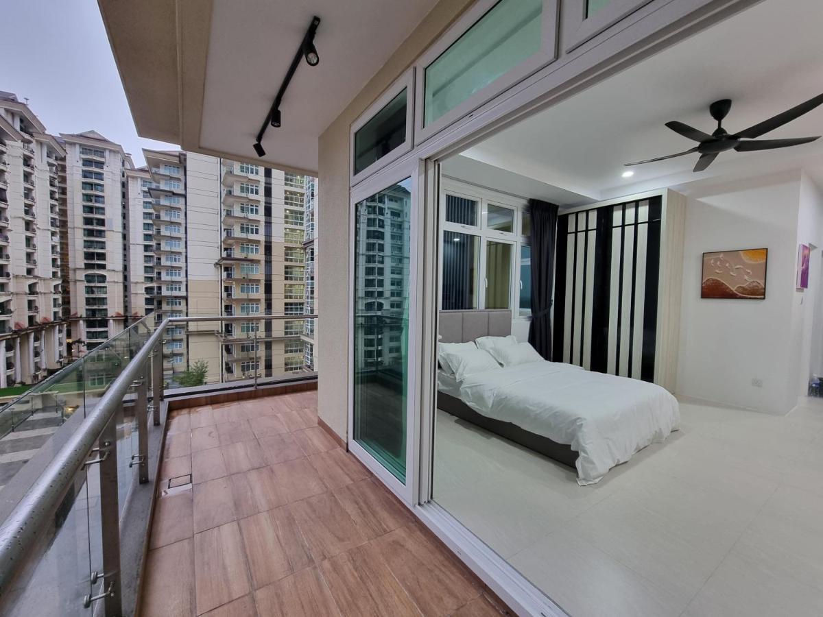 Cozzzy Hut @ Riverine Diamond Kuching Ngoại thất bức ảnh
