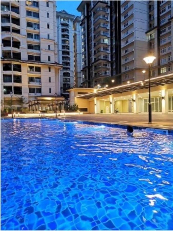 Cozzzy Hut @ Riverine Diamond Kuching Ngoại thất bức ảnh