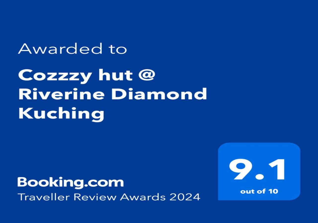 Cozzzy Hut @ Riverine Diamond Kuching Ngoại thất bức ảnh