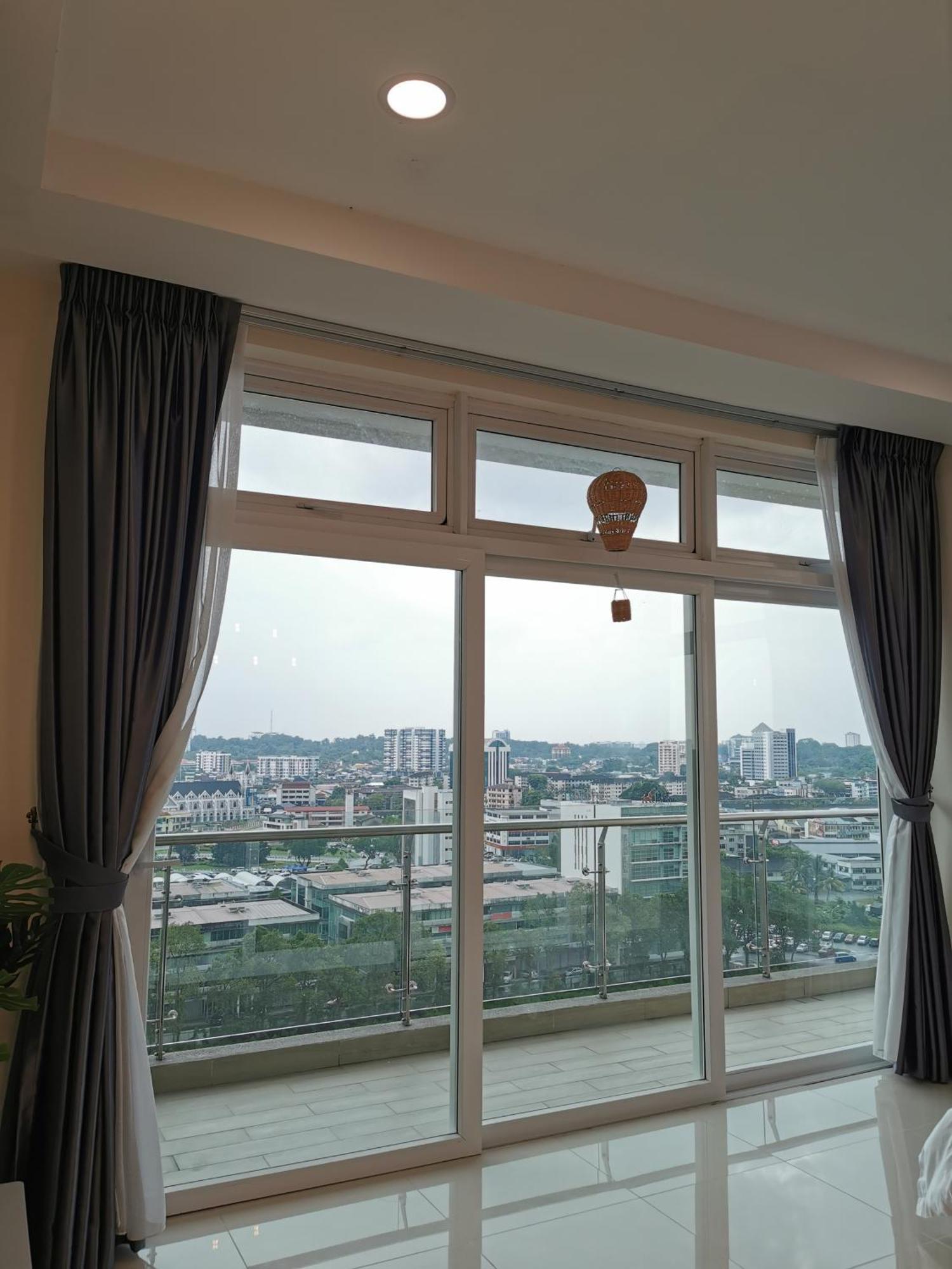 Cozzzy Hut @ Riverine Diamond Kuching Ngoại thất bức ảnh