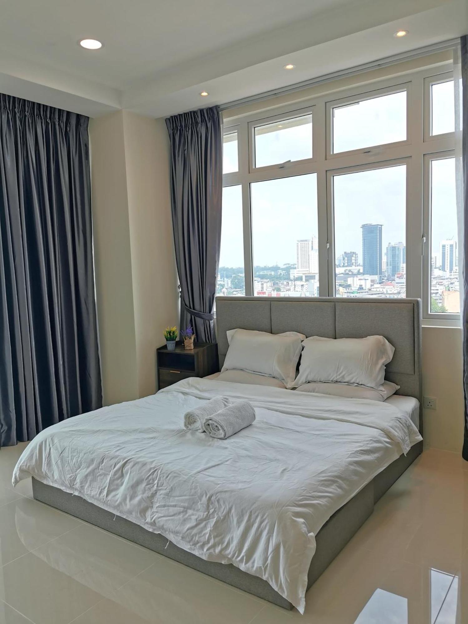 Cozzzy Hut @ Riverine Diamond Kuching Phòng bức ảnh